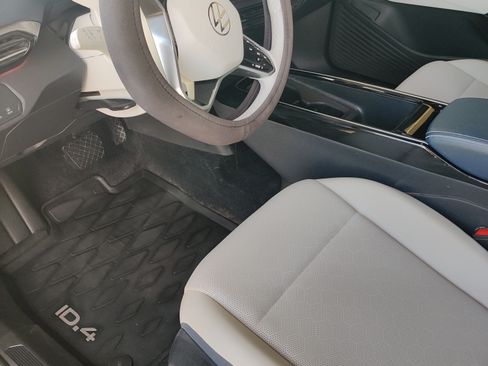 Used 2023 Volkswagen ID.4 Pro S image 28