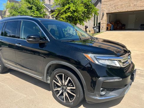 Used 2019 Honda Pilot Elite image 4