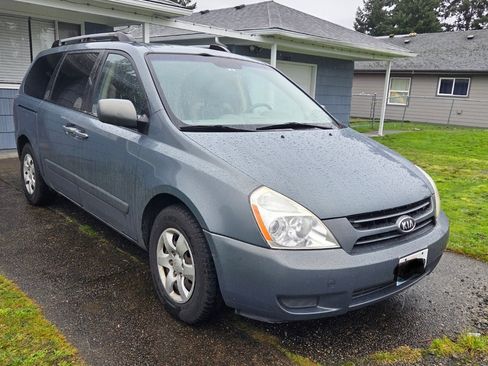 Used 2006 Kia Sedona LX image 1