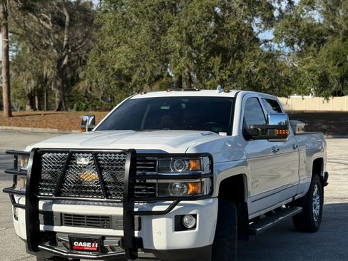 Used 2015 Chevrolet Silverado 2500 High Country w/ Duramax Plus Package image 5