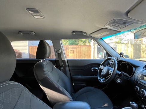 Used 2015 Kia Soul image 10