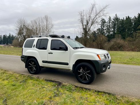 Used 2014 Nissan Xterra PRO-4X w/ Pro-4x Leather Package AWD/4WD image 4