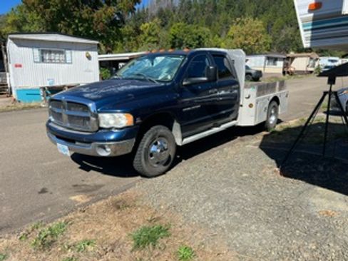Used 2004 Dodge Ram 3500 Truck SLT w/ Trailer Tow Group image 2