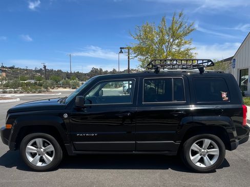 Used 2017 Jeep Patriot Sport w/ Power Value Group image 5