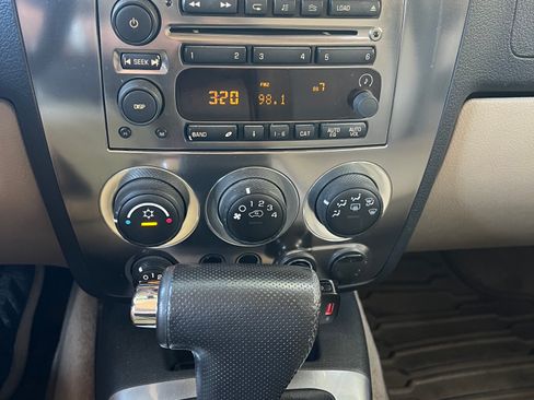 Used 2007 HUMMER H3 AWD/4WD image 10