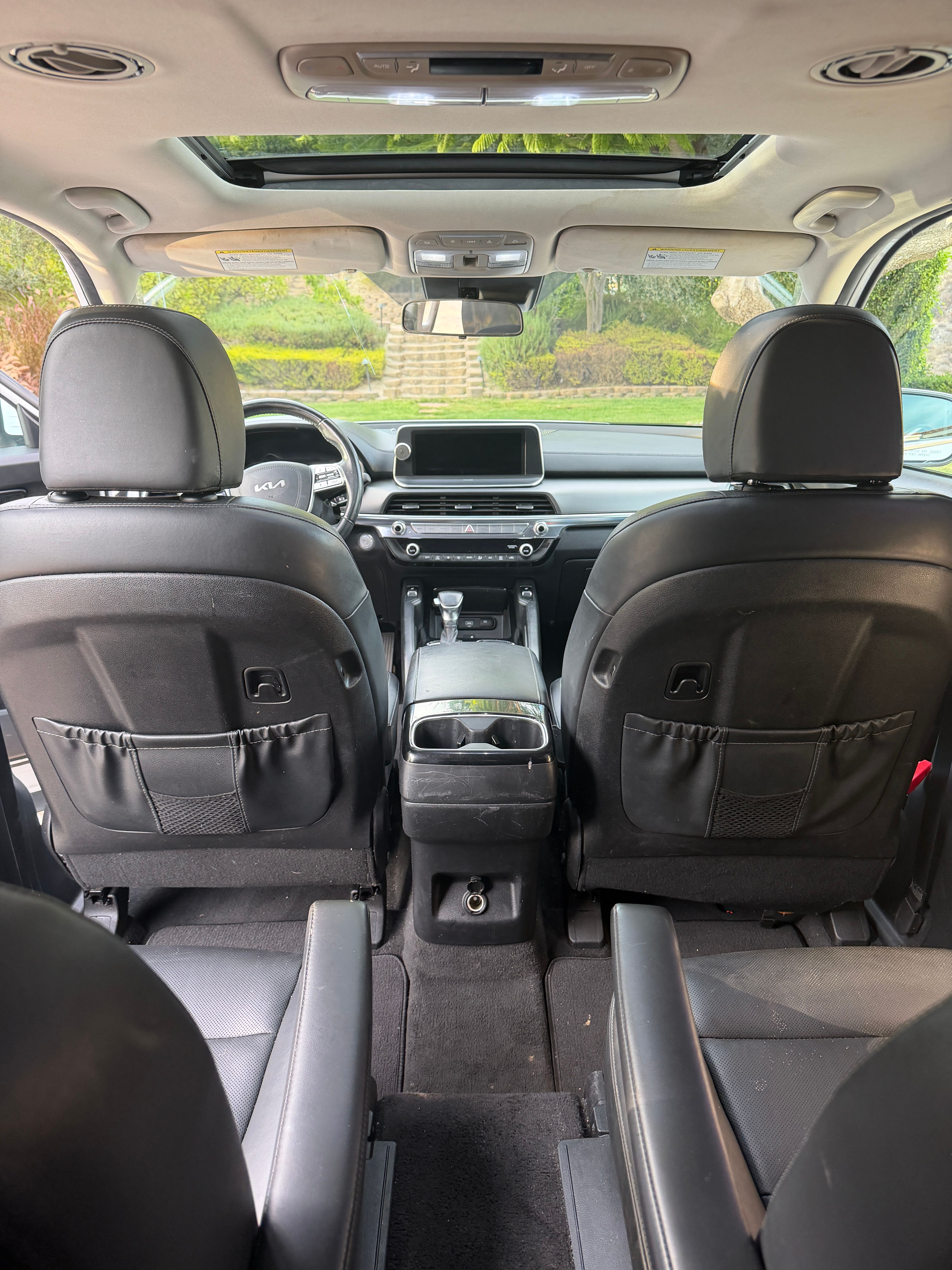 Used 2022 Kia Telluride S FWD image 11