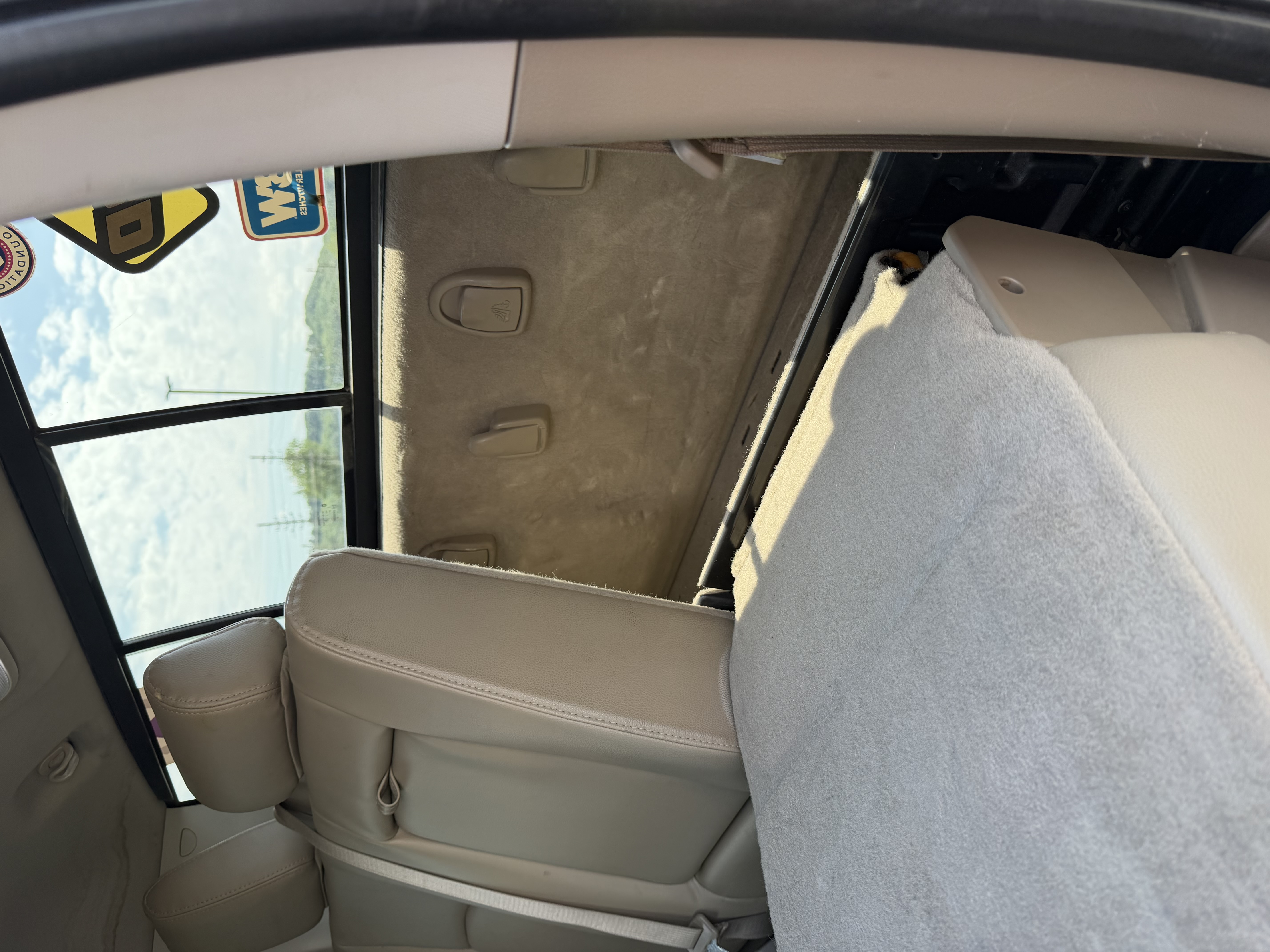 Used 2011 RAM 2500 Laramie w/ HD Snow Plow Prep Group AWD/4WD image 11