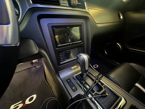 Used 2013 Ford Mustang GT Premium w/ Electronics Pkg image 11