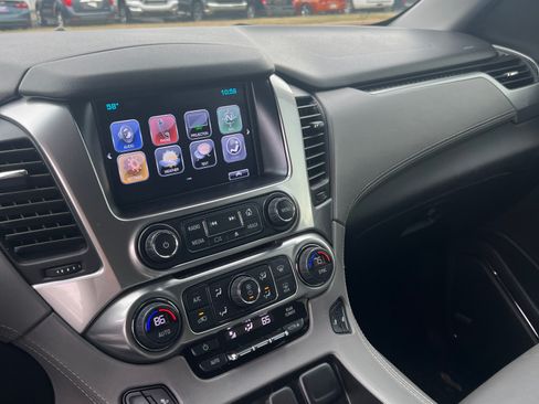 Used 2017 Chevrolet Tahoe LT image 9