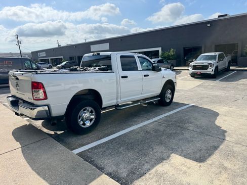 Used 2024 RAM 2500 Tradesman w/ Chrome Appearance Group image 9