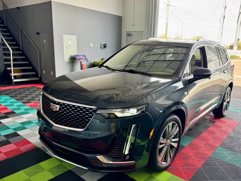 Used 2020 Cadillac XT6 Premium Luxury AWD/4WD image 27
