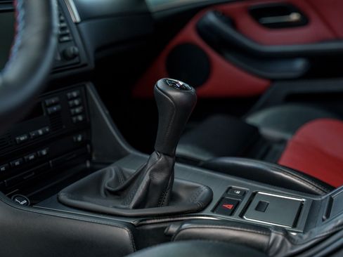 Used 2002 BMW M5 image 18