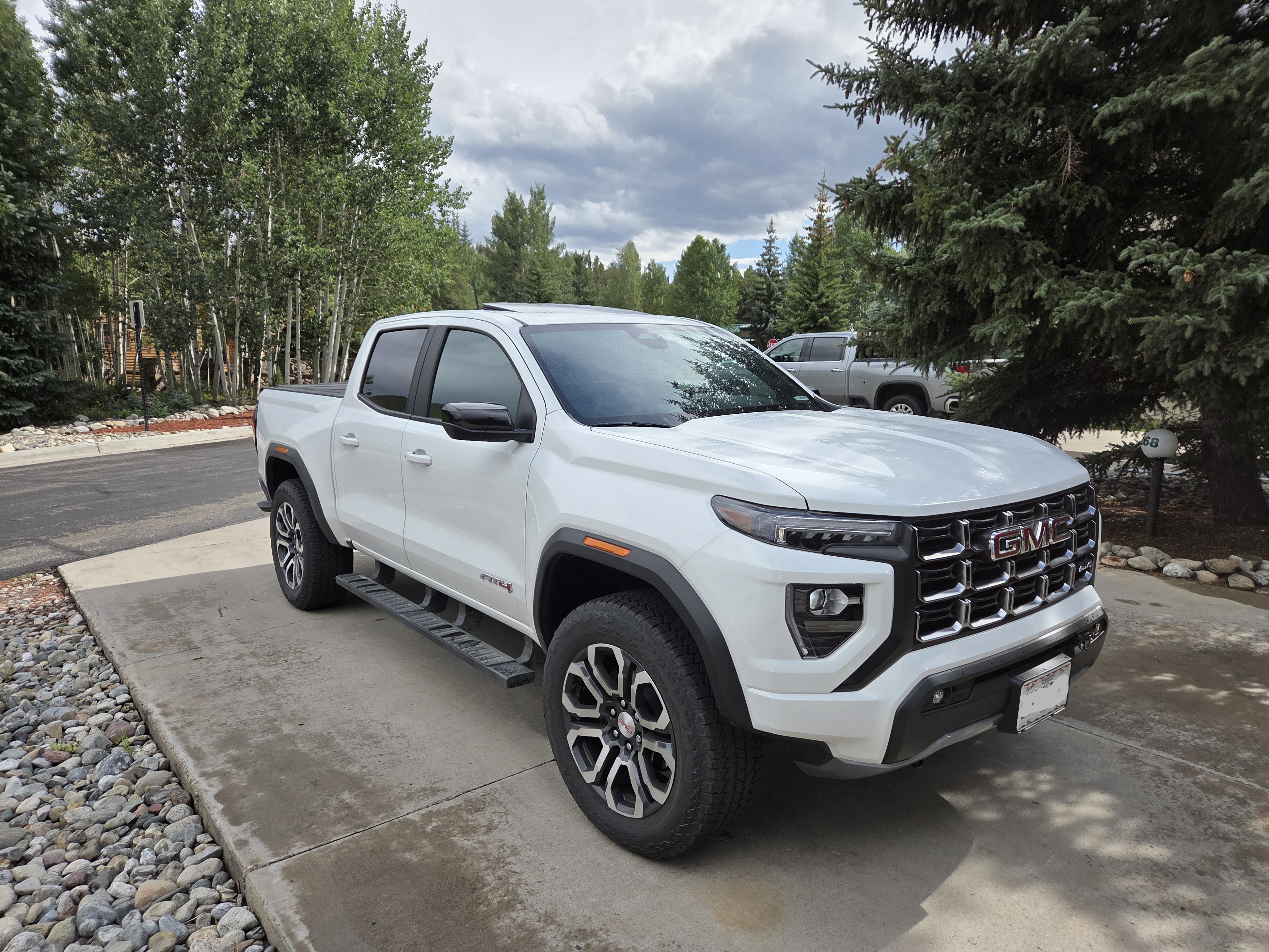 Used 2024 GMC Canyon AT4 w/ Canyon Safety Plus Package AWD/4WD image 2