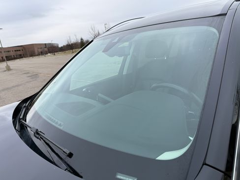 Used 2020 BMW X7 xDrive40i w/ Cold Weather Package image 2