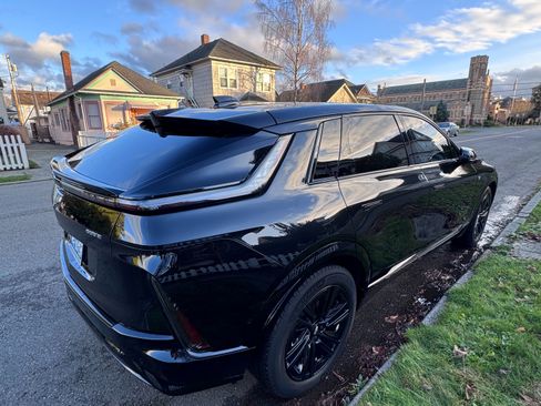 Used 2024 Cadillac Lyriq Luxury image 5