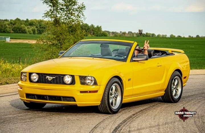 Used 2005 Ford Mustang GT Premium RWD image 1