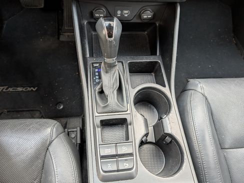 Used 2016 Hyundai Tucson Limited w/ Option Group 03 image 17