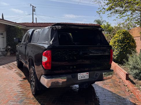 Used 2014 Toyota Tundra SR5 image 11