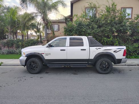 Used 2019 RAM 1500 Tradesman w/ Chrome Appearance Group image 2