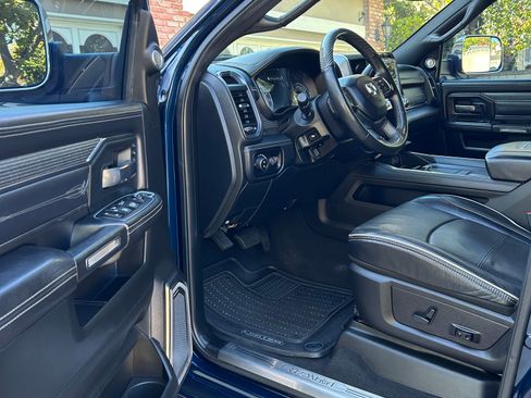 Used 2019 RAM 2500 Limited image 16