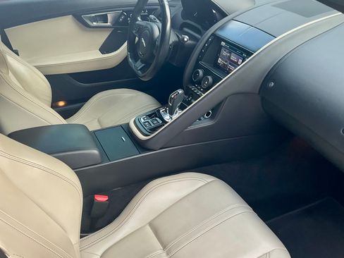 Used 2016 Jaguar F-TYPE Coupe RWD image 16