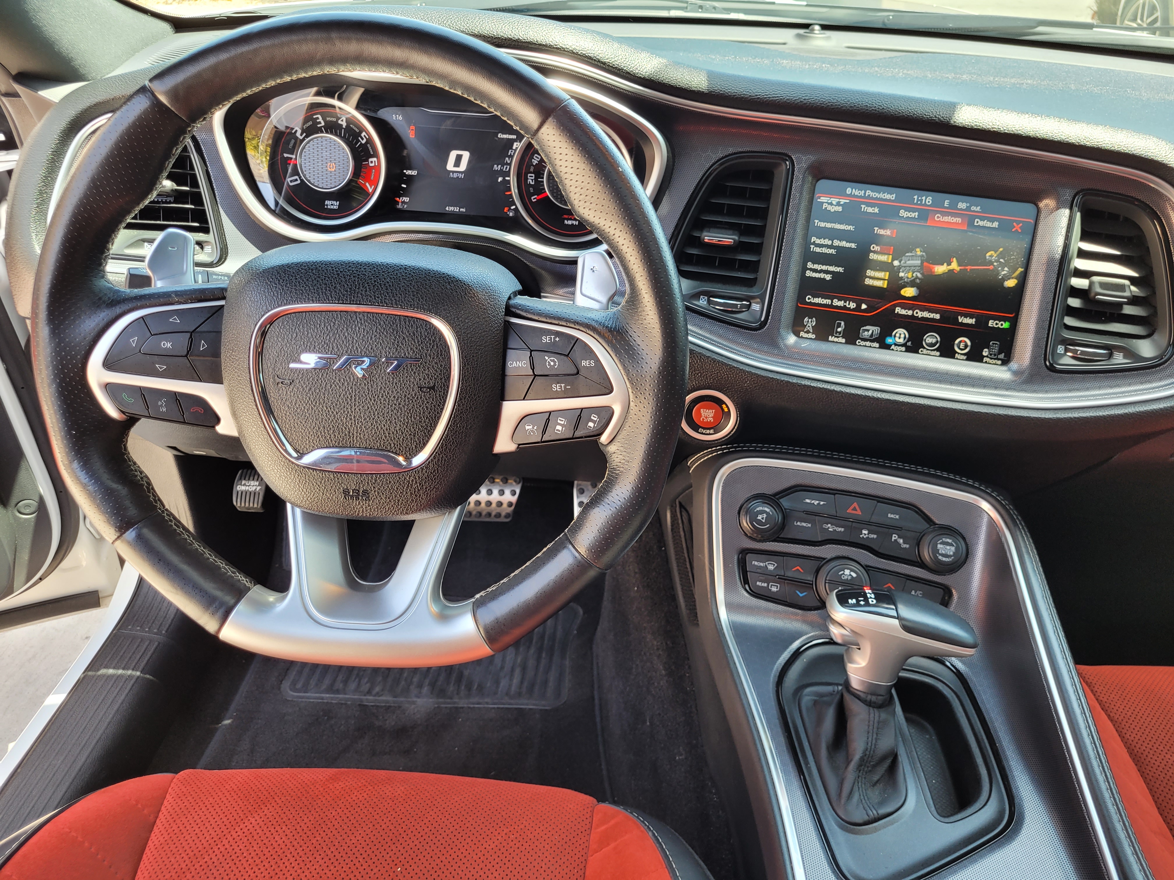 Used 2015 Dodge Challenger SRT w/ Technology Group RWD image 15