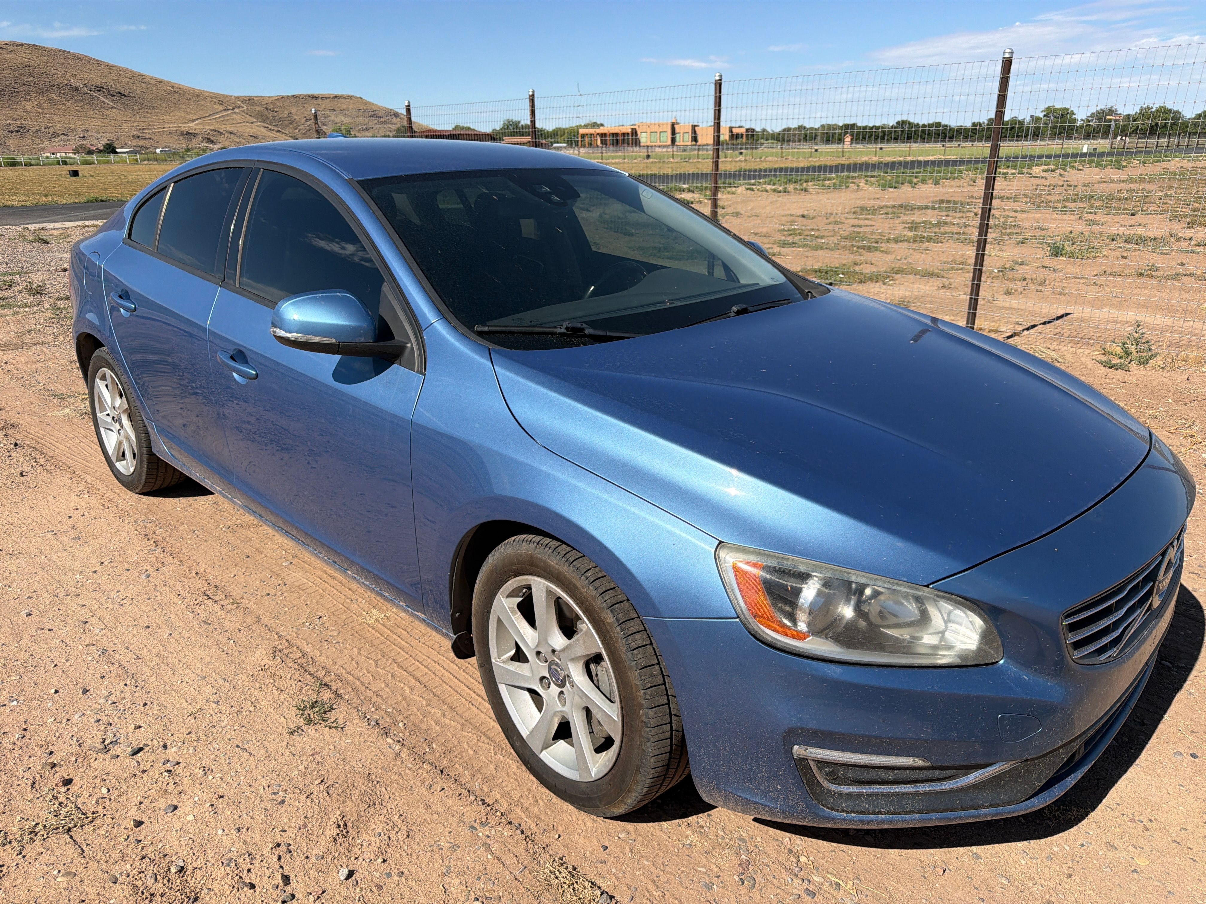 Used 2014 Volvo S60 T5 FWD image 1