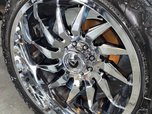 Used 2024 RAM 2500 Laramie w/ Sport Appearance Package image 10