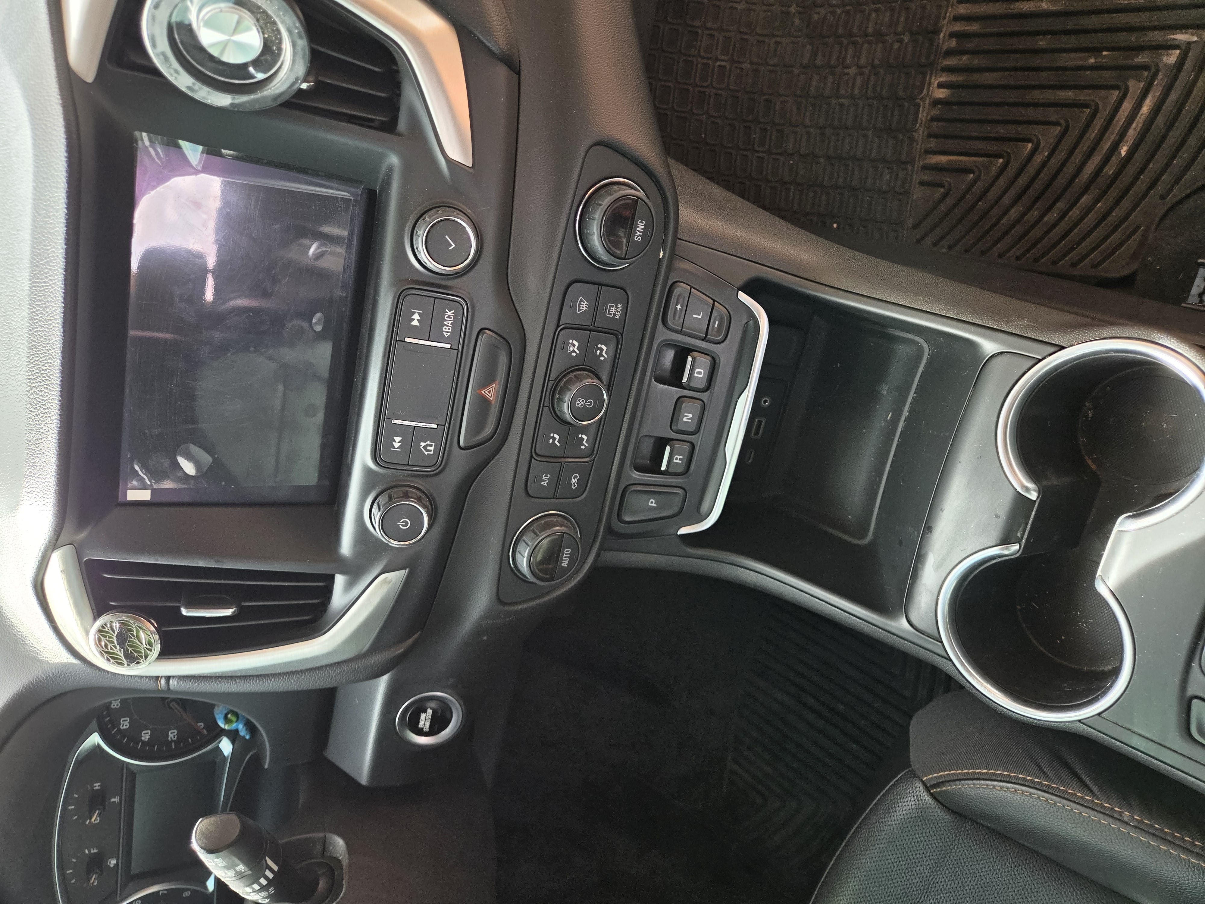 Used 2020 GMC Terrain SLT w/ Preferred Package AWD/4WD image 11