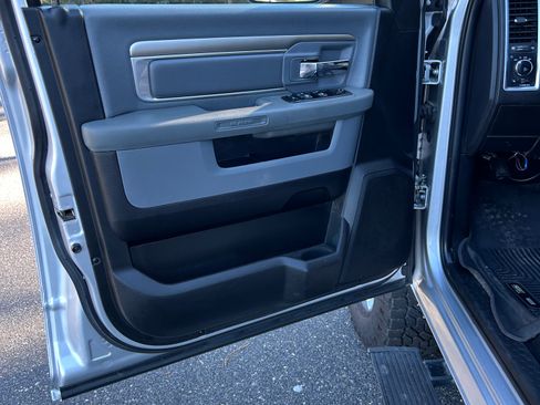 Used 2018 RAM 2500 Big Horn image 18