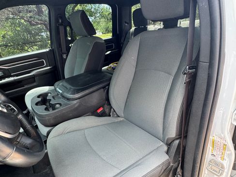 Used 2024 RAM 2500 Big Horn AWD/4WD image 14
