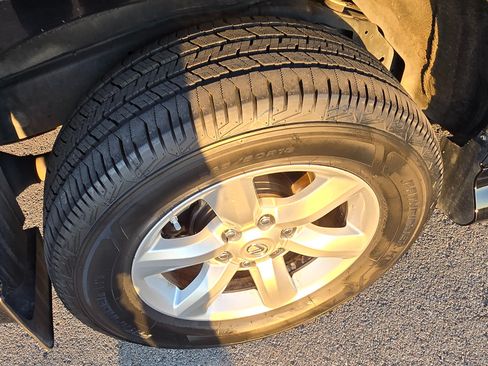 Used 2010 Lexus GX 460 image 17