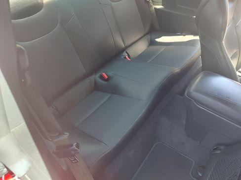 Used 2013 Hyundai Genesis 3.8 image 12