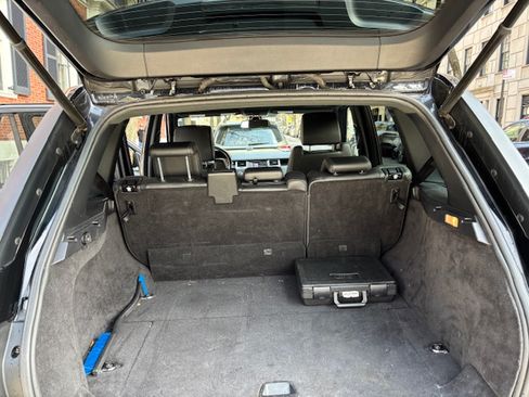 Used 2013 Land Rover Range Rover Sport HSE image 14