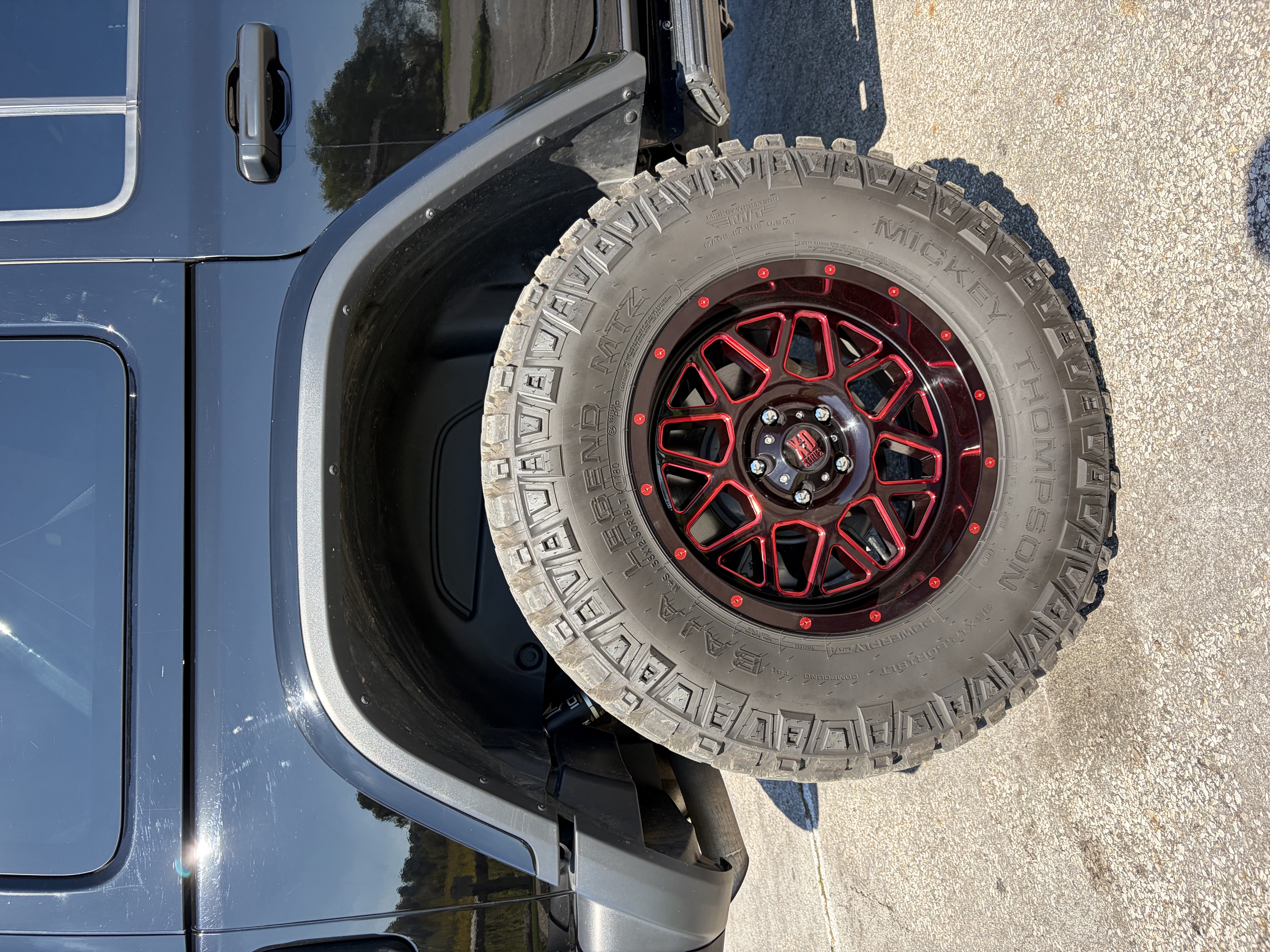 Used 2018 Jeep Wrangler Unlimited Rubicon AWD/4WD image 16