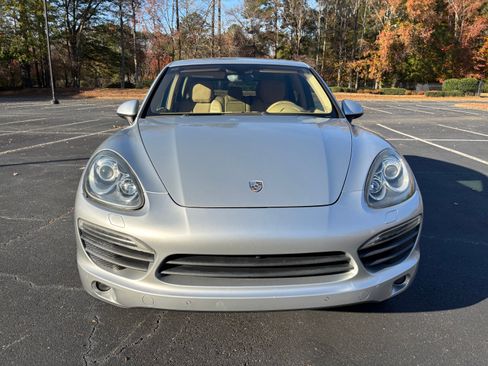 Used 2012 Porsche Cayenne S image 4
