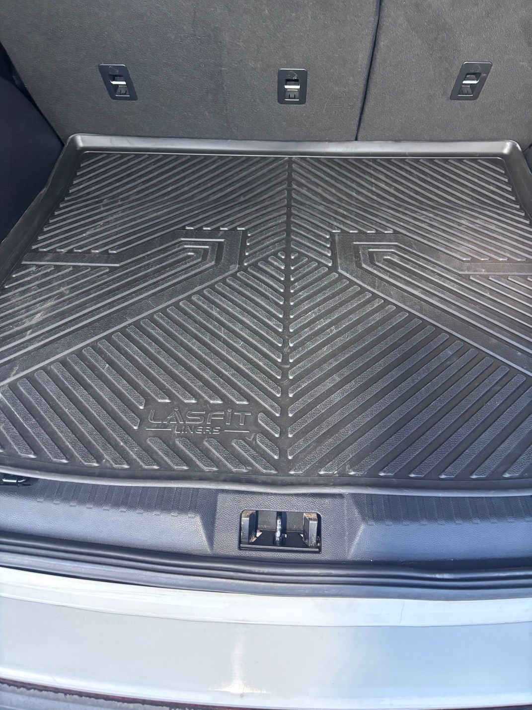 Used 2018 Ford Edge SEL FWD image 12