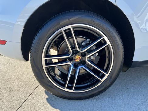 Used 2021 Porsche Macan S image 20