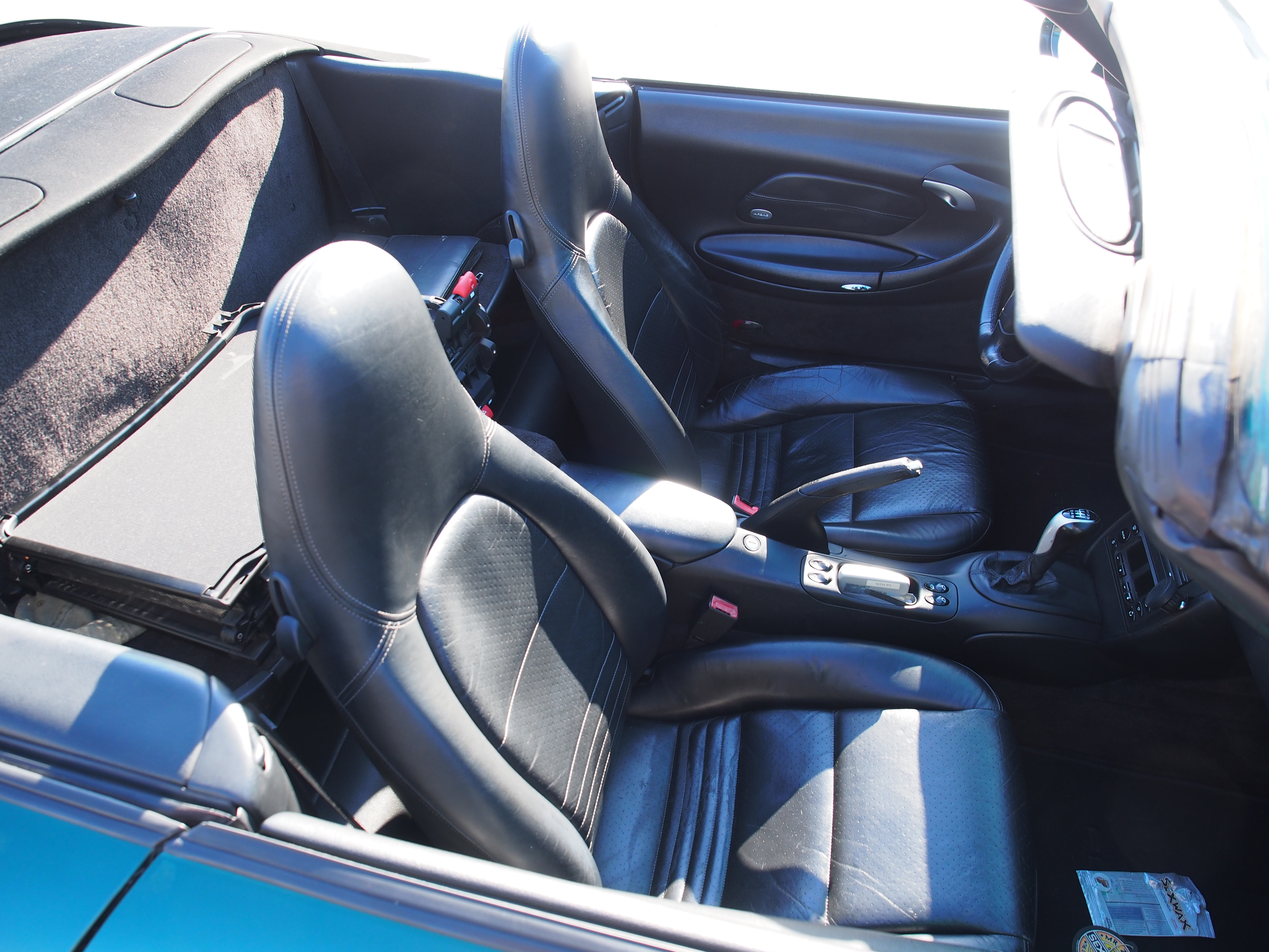 Used 2001 Porsche 911 Cabriolet image 17