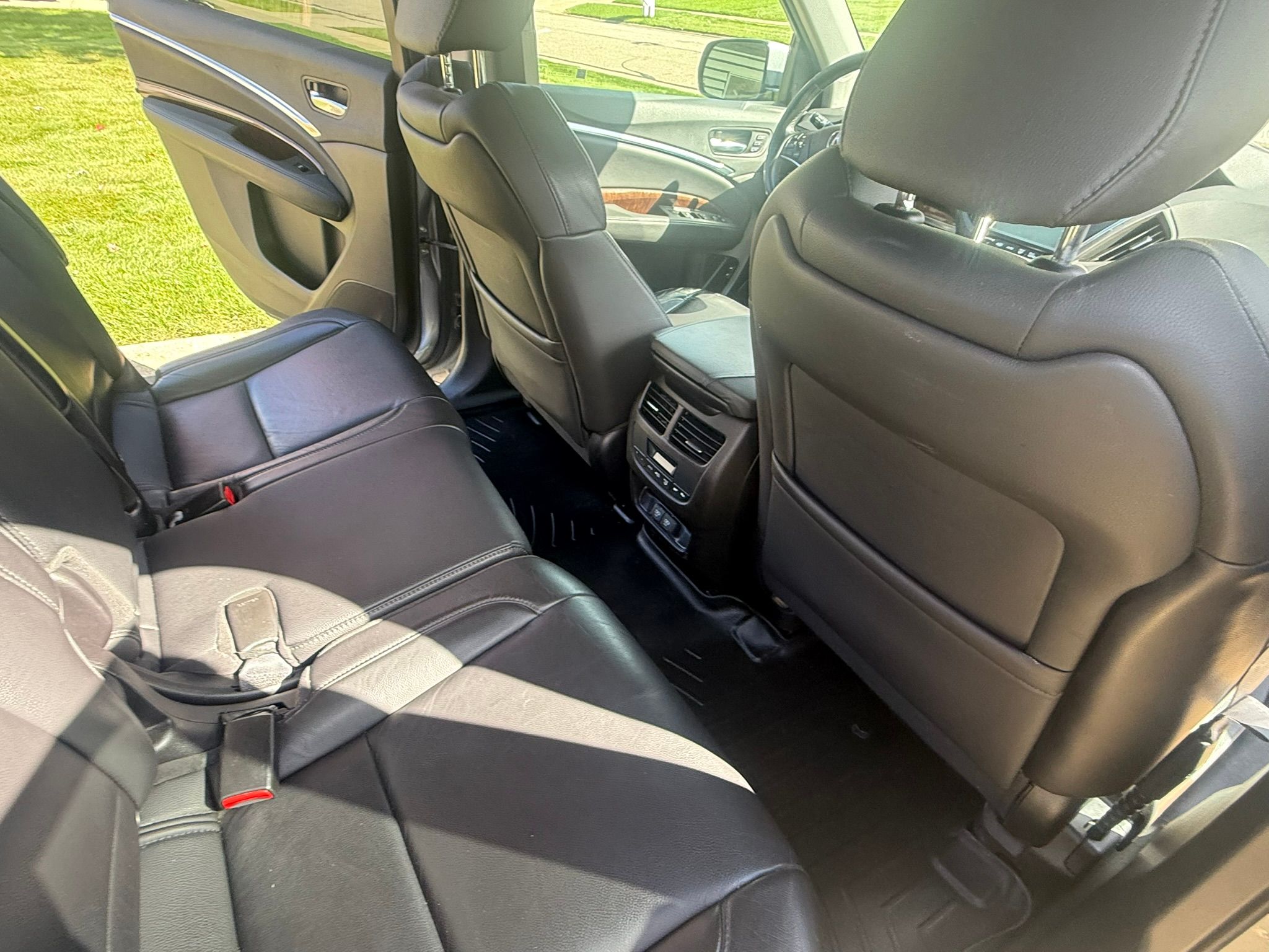 Used 2018 Acura MDX w/ Technology Package AWD/4WD image 15
