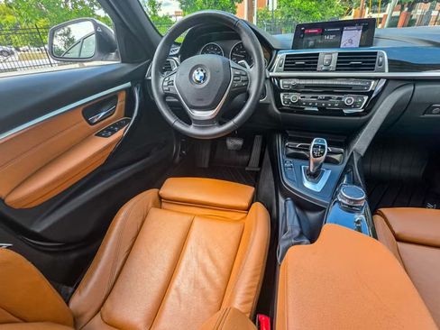 Used 2018 BMW 330i Sedan w/ Premium Package image 2