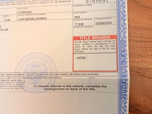 Used 2020 Jeep Cherokee Limited image 10