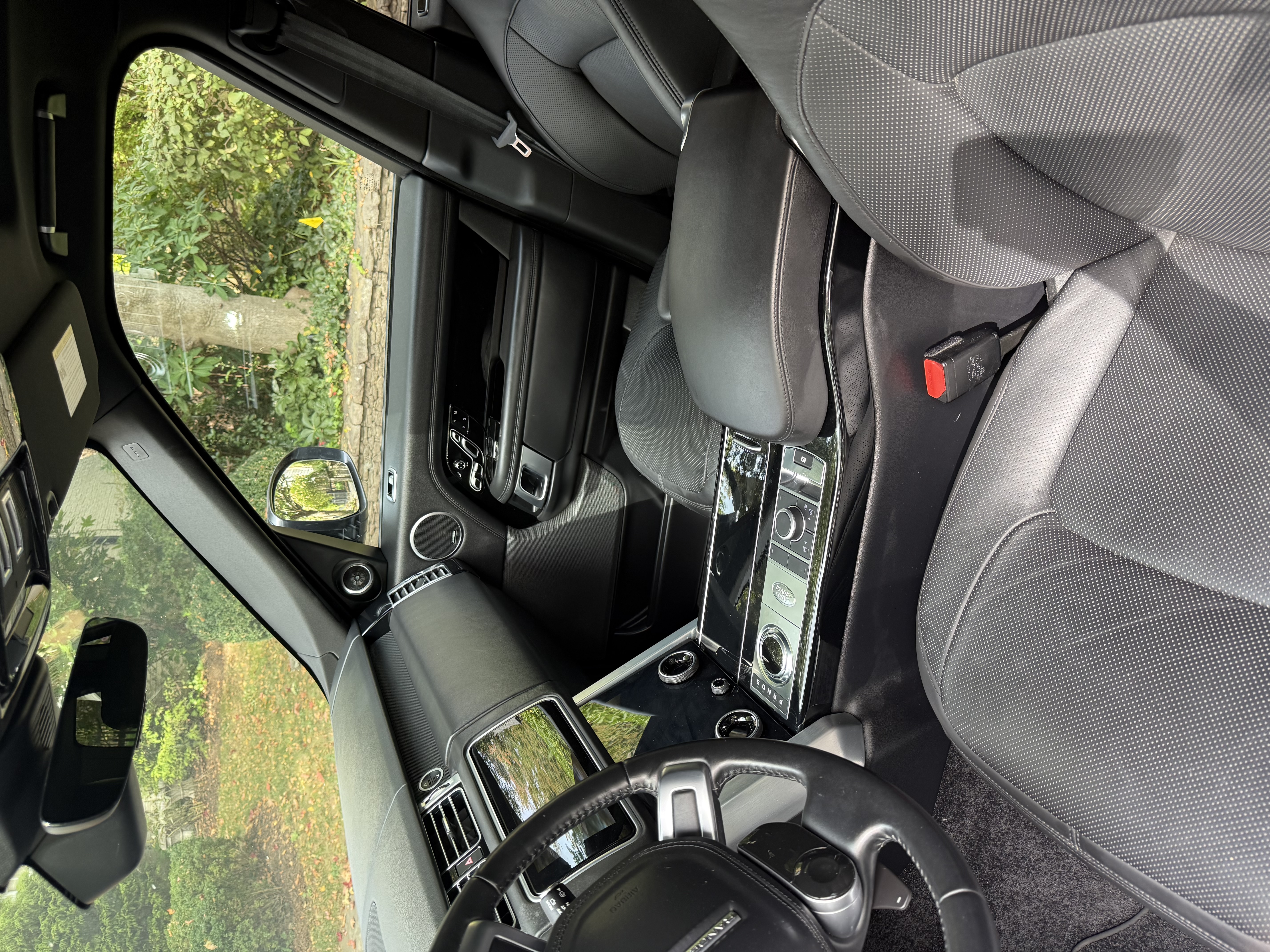 Used 2021 Land Rover Range Rover P525 Westminster Edition AWD/4WD image 9