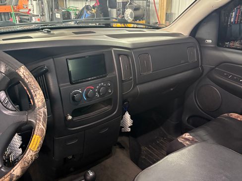Used 2003 Dodge Ram 2500 Truck SLT AWD/4WD image 9