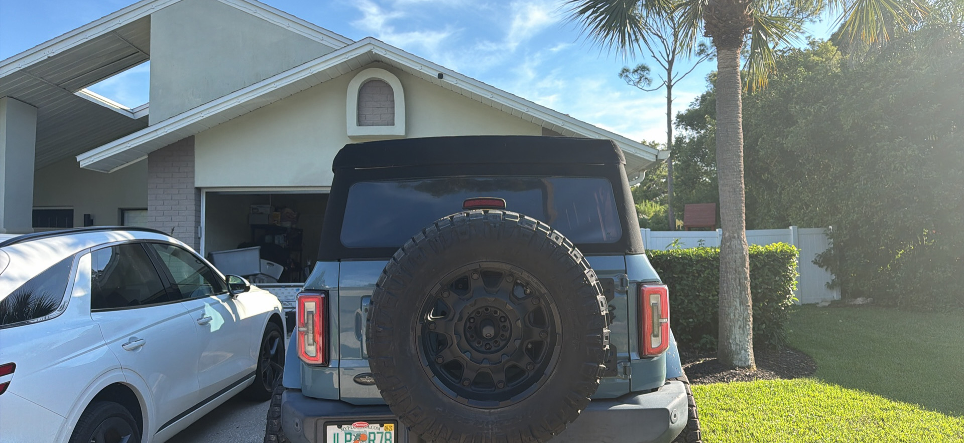 Used 2022 Ford Bronco Outer Banks AWD/4WD image 1