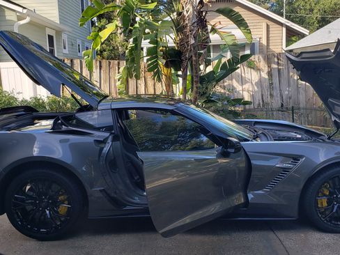 Used 2016 Chevrolet Corvette Z06 w/ 3LZ Preferred Equipment Group image 2