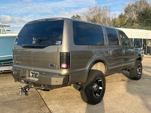 Used 2003 Ford Excursion Limited image 12