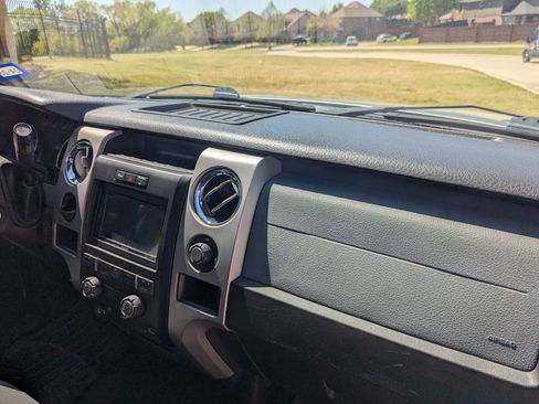 Used 2012 Ford F150 XLT image 22