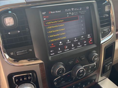Used 2018 RAM 1500 Laramie AWD/4WD image 12