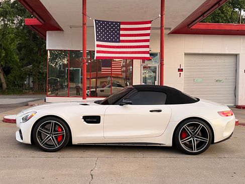 Used 2018 Mercedes-Benz AMG GT C image 5